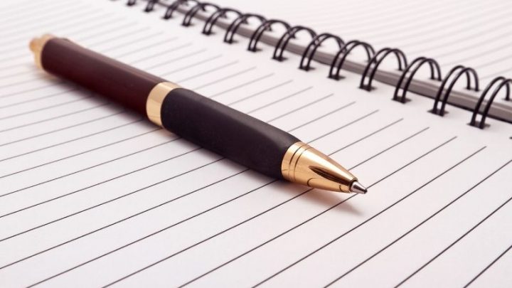 Dlaczego warto korzystać z długopisów reklamowych? 3 najważniejsze powody